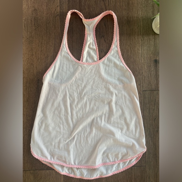 2pc Pink & Green Lululemon Tanktops 💚💕 - Picture 4 of 5